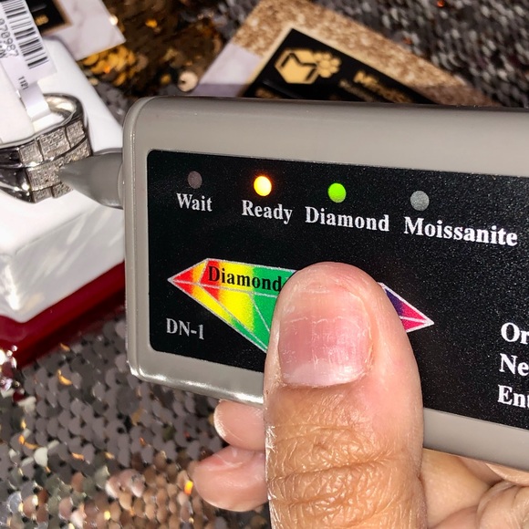 Real diamond men ring custom made w/ SI diamonds classy NOT CZ or fake stones - Picture 5 of 8